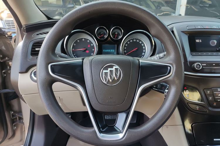 Used Buick Regal 2015 2.0L Leading Fashion Edition
