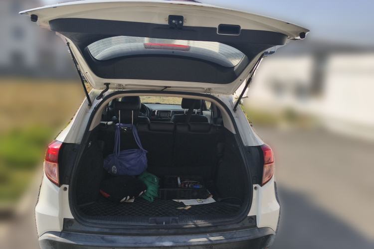 Used Honda Vezel 2017 1.8L CVT Front-Wheel Drive Pioneer Edition
