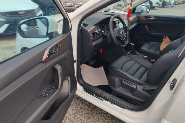 Used Volkswagen Tharu 2020 280TSI Two-Wheel Drive Comfort Edition China VI Standard
