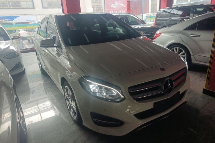 Used Mercedes-Benz B-Class 2015 B 200 Fashion Model