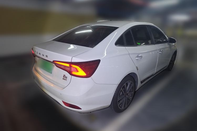 Used Roewe i5 2019 20T Automatic 4G Connect Luxury Flagship Edition
