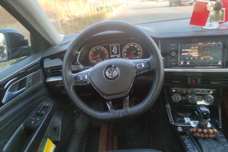 Used Volkswagen Passat 2019 330TSI Elite Edition China VI
