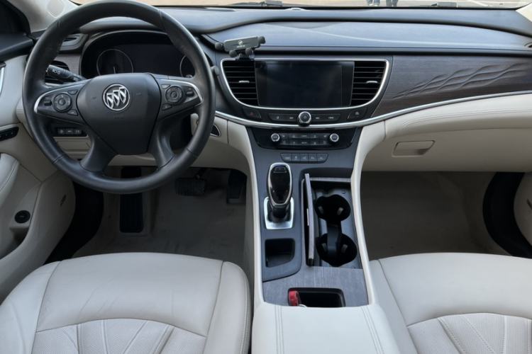 Used Buick LaCrosse 2019 28T Avenir
