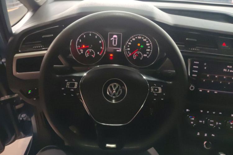 Used Volkswagen Touran 2018 Volkswagen Touran L 280TSI DSG Comfort Edition 7 Seats China V Emission Standard
