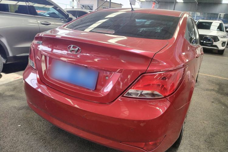 Used Hyundai Verna 2014 1.4L Manual Smart GLS Trim

