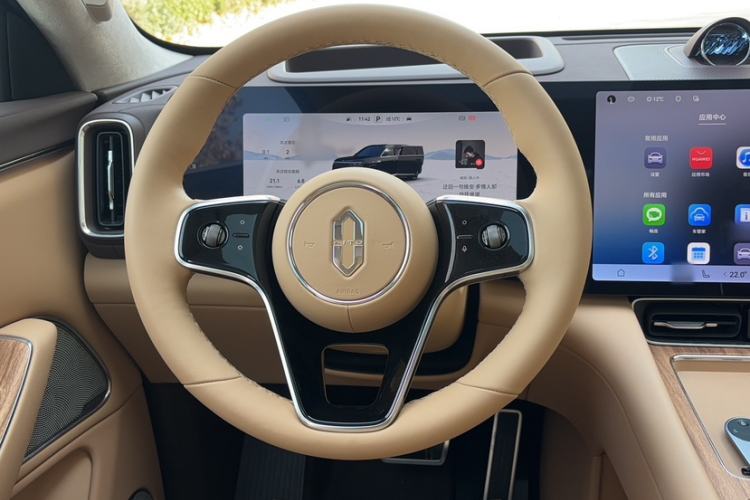 Used Hima AITO M8 2025 Extended-Range Ultra Version 53.4 kWh 6-Seater Edition