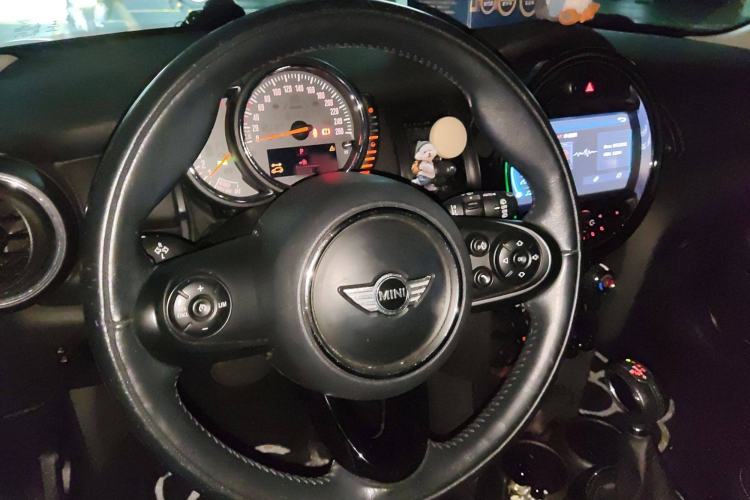 Used  MINI 2016 1.2T ONE Pioneer Edition
