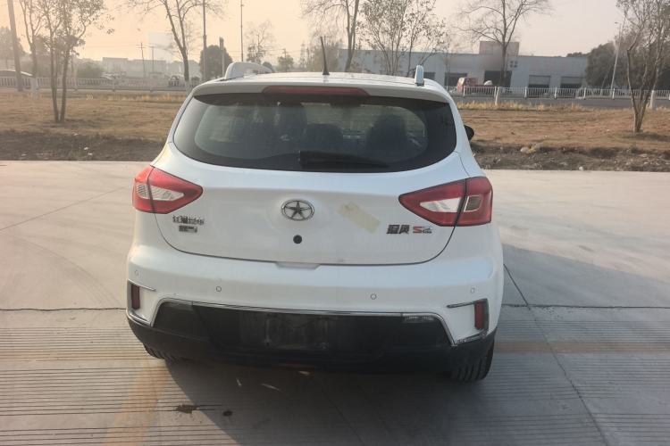 Used  Refine S2 2015 1.5L Manual Luxury Model
