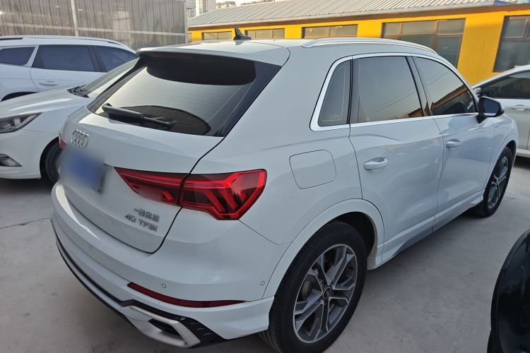 Used Audi Q3 2024 40 TFSI Fashion Dynamic Model