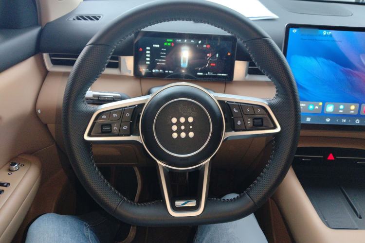 Used  E5 PLUS 2026 Model, 165km Long-Range First-Adoption Edition, 7-seater
