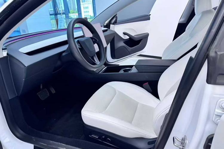 Used Tesla Model 3 2023 Rear-Wheel-Drive Version
