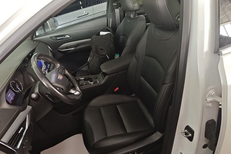 Used Cadillac XT4 2018 28T Two-Wheel Drive Leading Version
