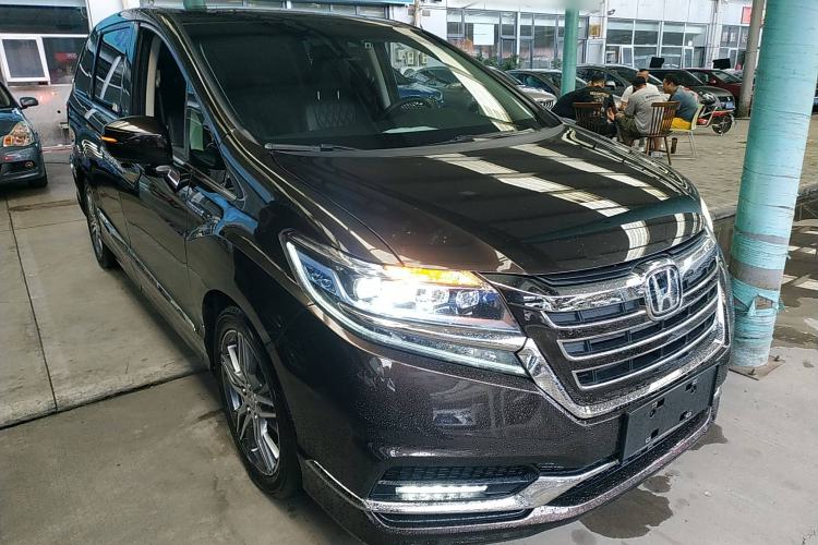 Used Honda Elysion 2019 2.0L Hybrid Luxury Edition

