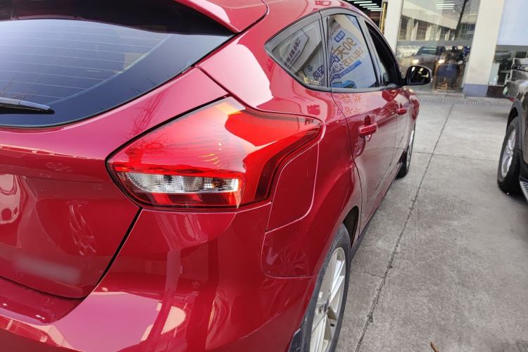 Used Ford Focus 2017 Hatchback 1.6L Automatic Fashion Edition Smart Drive Version