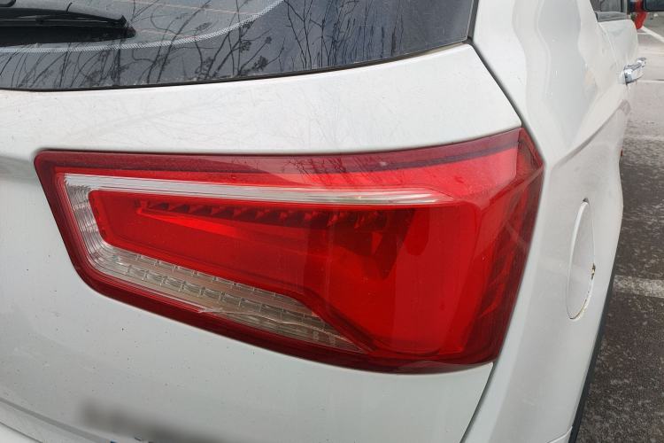 Used Baojun 560 2015 1.8L Manual Luxury Model
