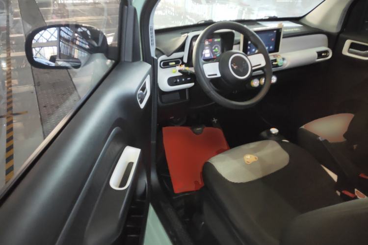 Used Wuling Hongguang MINIEV 2024 3rd Generation 215km Advanced Version
