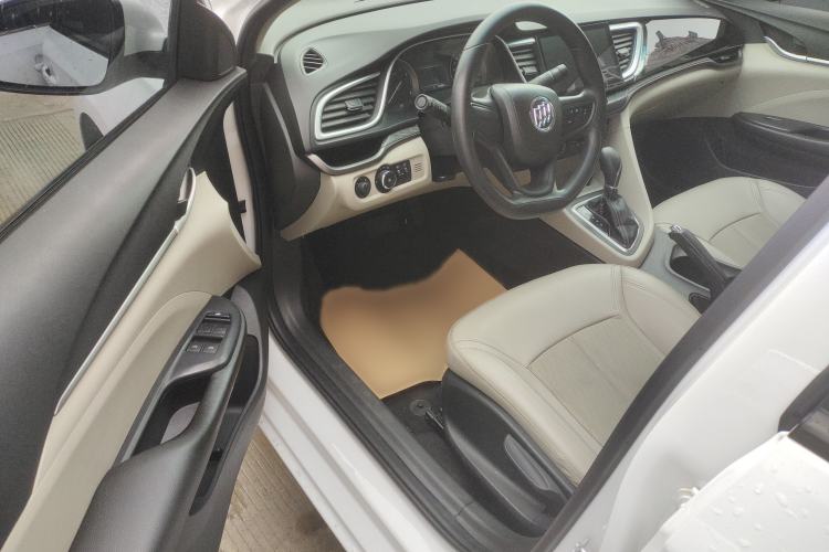 Used Buick GT 2017 15N Automatic Elite Version
