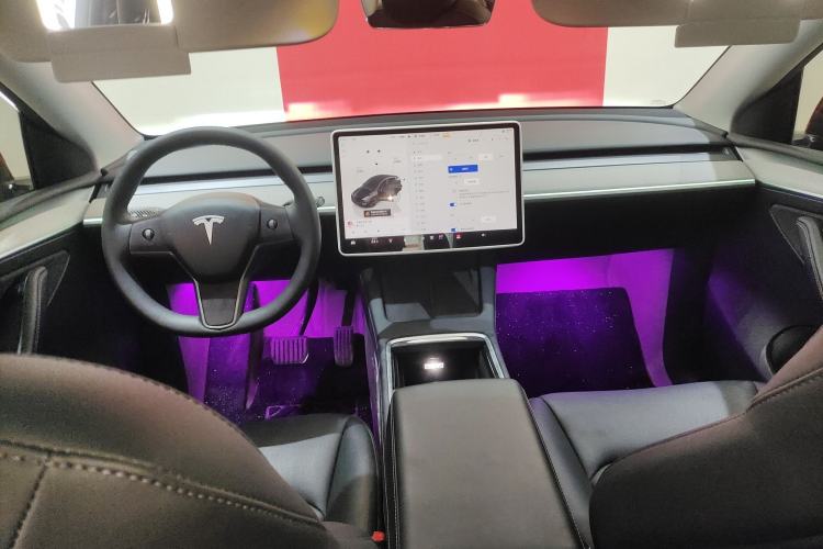 Used Tesla Model Y 2023 Rear-Wheel-Drive Version
