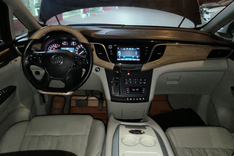 Used Buick GL8 2018 ES 28T Comfort Model China VI Standard