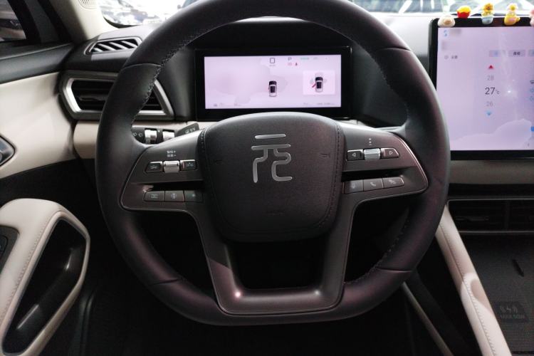 Used BYD Yuan UP 2025 Intelligent Driving Version 401 km Leading Edition
