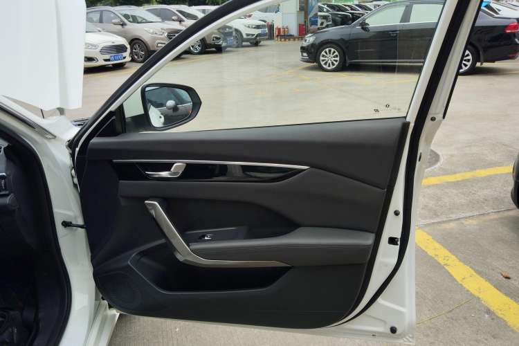 Used Dongfeng Aeolus Yixuan 2020 230T Automatic Cool Edition
