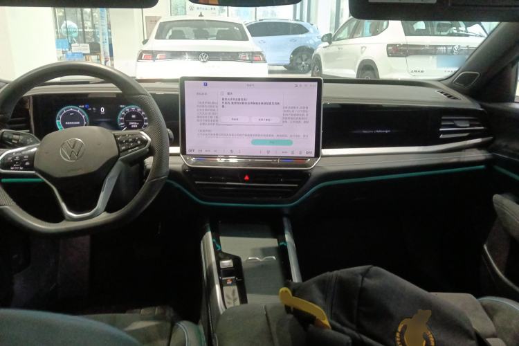 Used Volkswagen Passat 2025 Pro 380TSI Starry Dragon Luxury Edition
