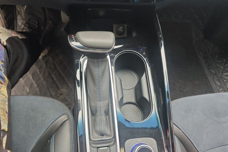 Used Buick Velite 6 2019 Connected Fashion Model
