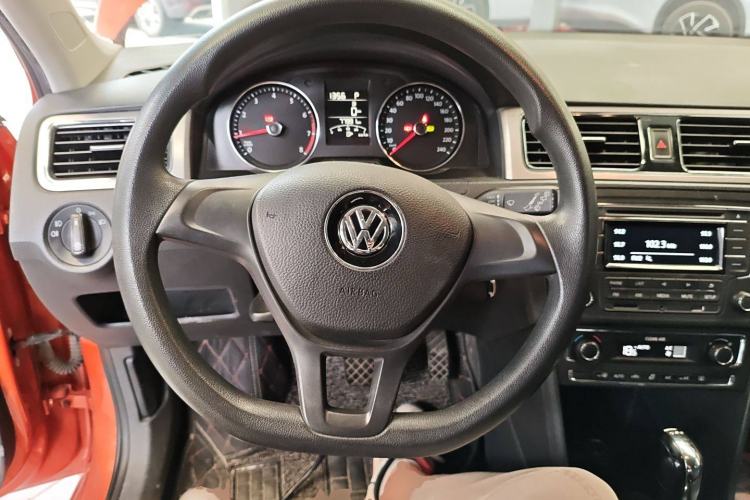 Used Volkswagen Santana 2015 HaoNa 230TSI DSG Comfort Model
