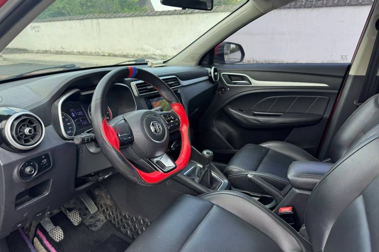 Used MG ZS 2017 1.5L Manual Luxury Edition
