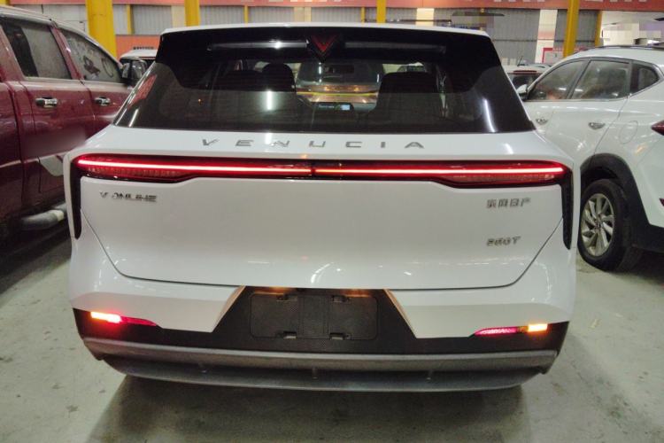 Used Venucia V 2023 260T Idol Edition Pro