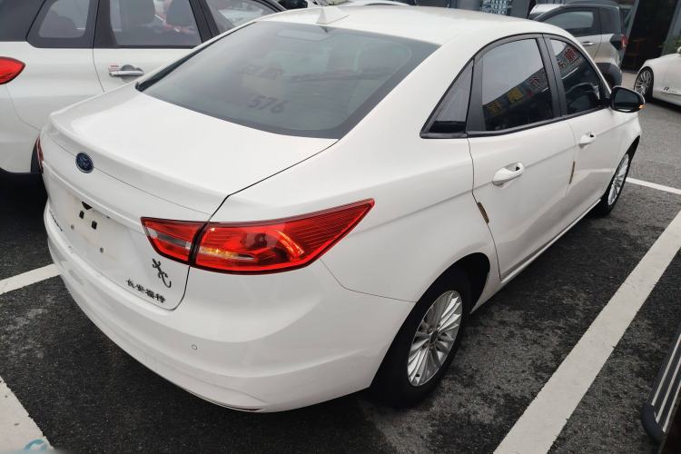 Used Ford Escort 2015 1.5L Manual Comfort Model
