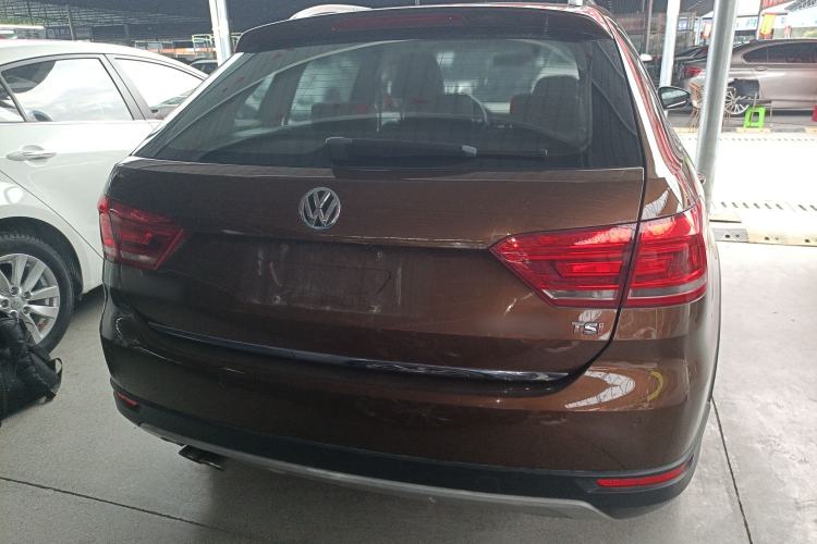 Used Volkswagen Cross Lavida 2014 1.4TSI DSG