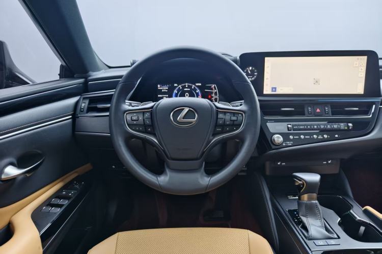 Used Lexus ES 2022 200 Excellence Edition
