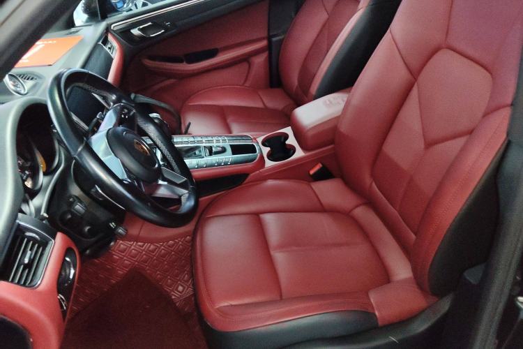 Used Porsche Macan 2017 Macan 2.0T
