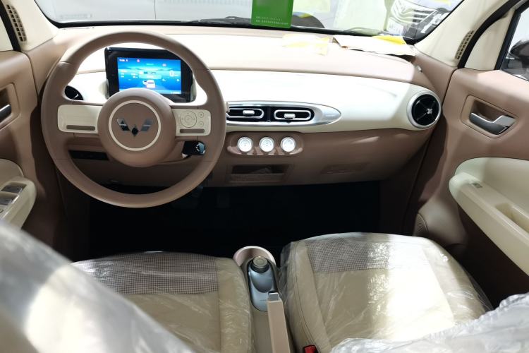 Used Wuling Hongguang MINIEV 2025 Four-Door Version Advanced Edition
