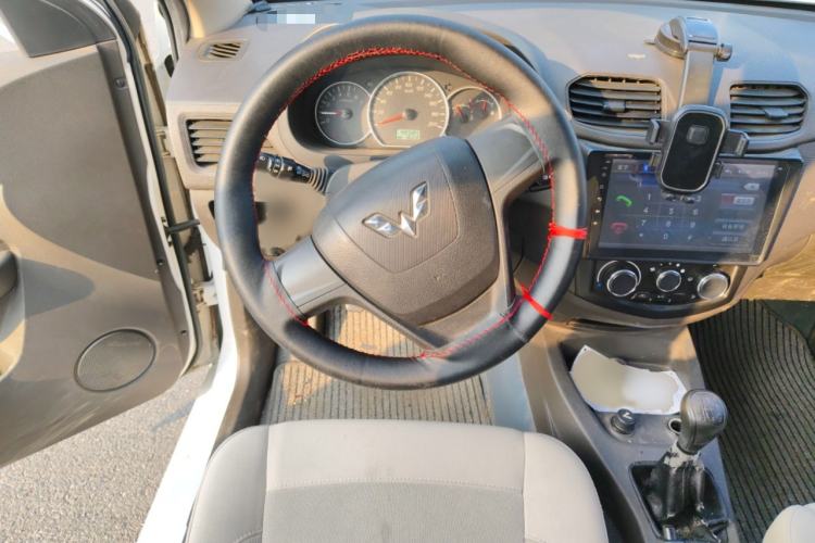 Used Wuling Hongguang 2016 1.5L Restyled S Comfort Version
