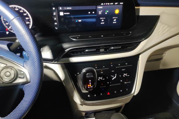 Used Buick GL8 2022 Avenir Avia Four-Seat Prestige Edition
