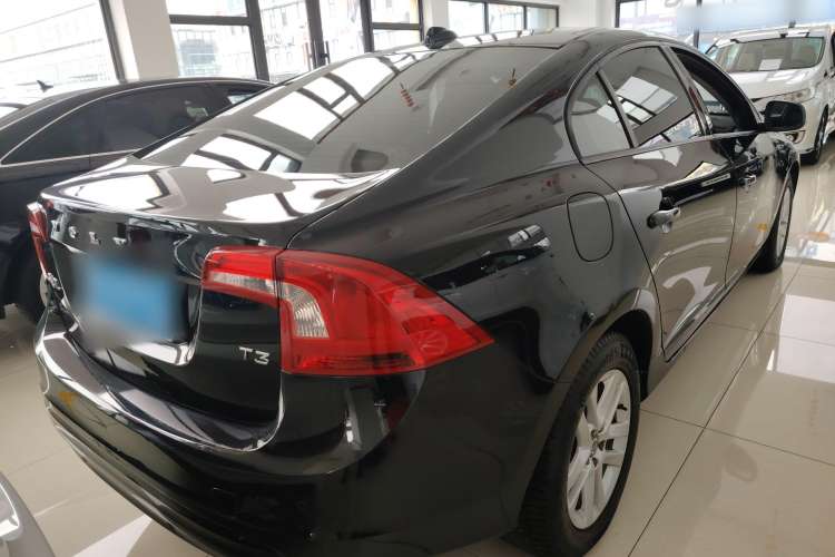 Used Volvo S60 2016 S60L T3 Smart Drive Edition
