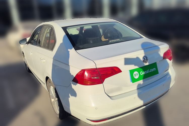 Used Volkswagen Bora 2016 1.6L manual Comfort trim level
