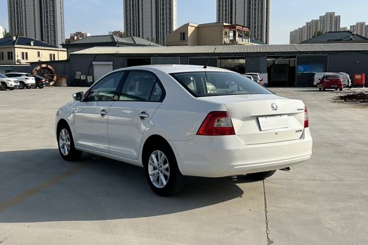 Used Skoda Rapid 2015 1.6L Manual Smart Selection Model
