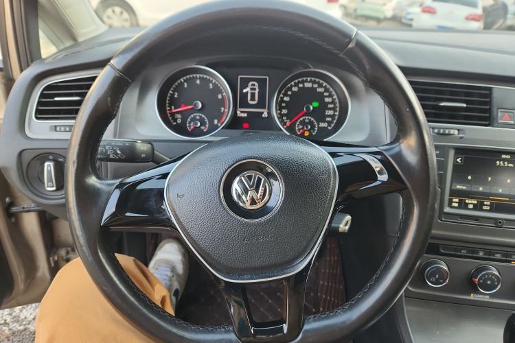 Used Volkswagen Golf 2016 230TSI Automatic Comfort Version