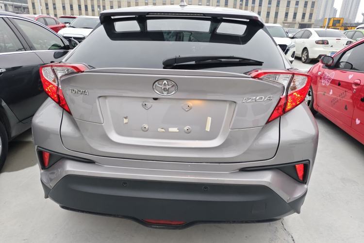 Used Toyota IZOA 2018 2.0L Yichi Edition China V Standard