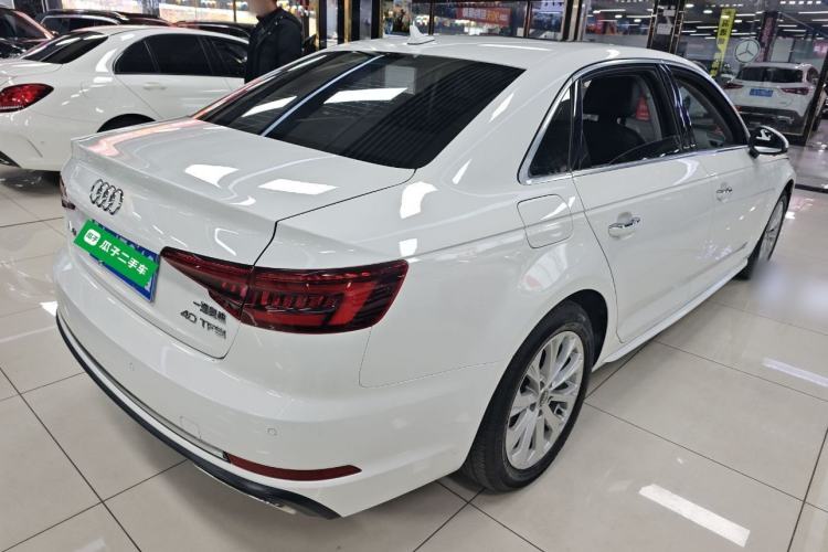Used Audi A4L 2019 40 TFSI Ambition China VI

