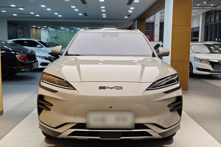 Used BYD Song PLUS New Energy 2023 Champion Edition EV 520KM Flagship Model
