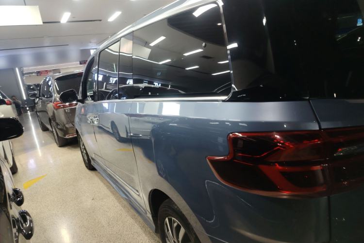 Used SAIC MAXUS G20 2021 Facelifted PLUS 2.0T Diesel Automatic Luxury Edition
