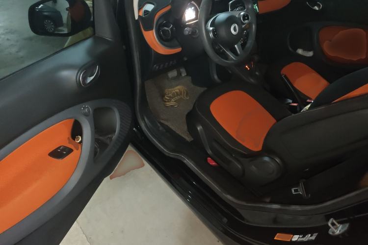 Used  fortwo 2015 1.0L 52 kW Hardtop Passion Edition
