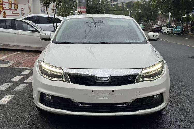 Used Qoros 3 2016 Sedan 1.6L Automatic ZhiNeng Model
