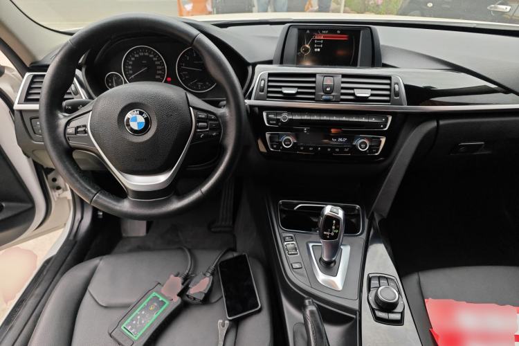 Used BMW 3 Series 2016 316i Fashion Model
