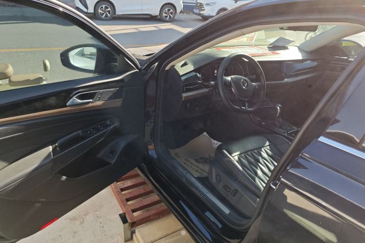 Used Volkswagen Passat 2020 Revised Version 330TSI Luxury Edition China VI Standard
