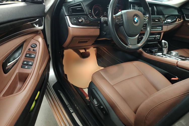 Used BMW 5 Series 2017 528Li Leading Model
